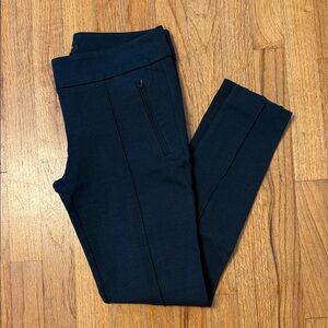Ann Taylor Loft Stretchy skinny pants size 6